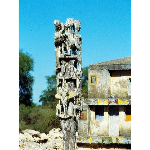 Mahafaly AloAlo Funery Pole Fragment Long Horn Zebu Steer, Madagascar #742