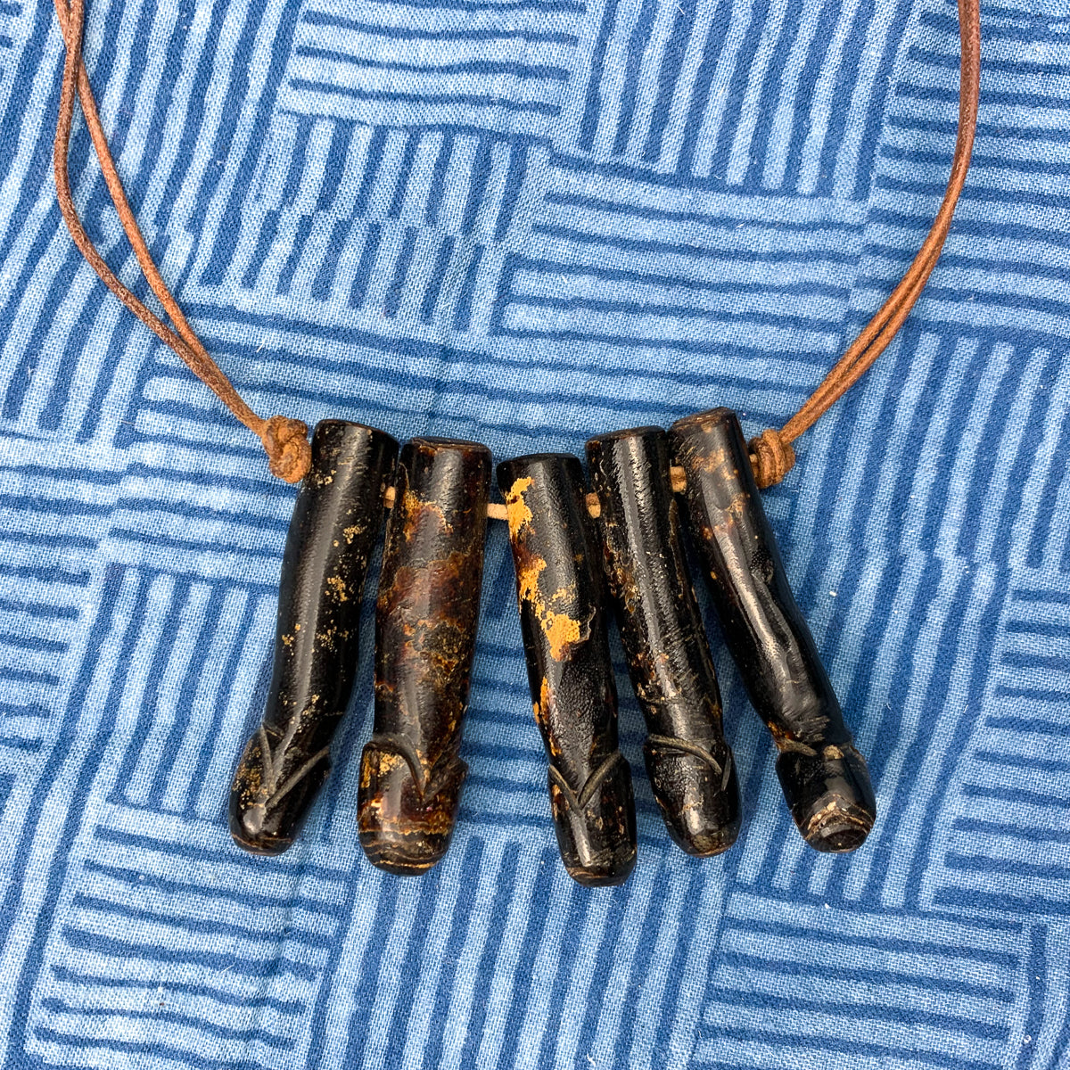 Antique Black Indonesian Coral Lingam / Palad Khik Necklace with Butto –  Beads of Paradise