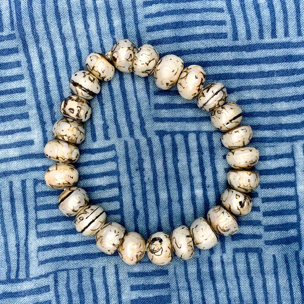 Fresh Water Pearls with Etched Om Mani Padme Om Mantra Stretch Bracelet